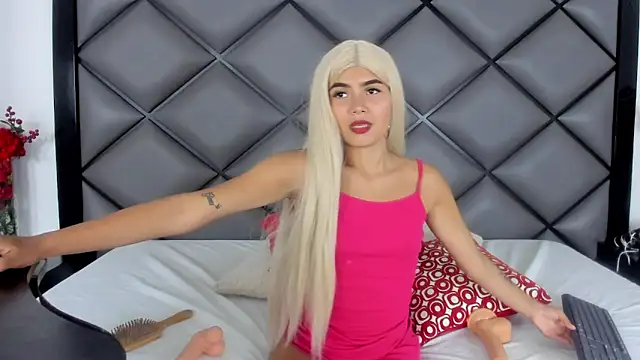 Alexa Blake   online show from February 28, 2026, 7:46 pm