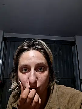 Anitabambola online show from May 5, 2026, 3:42 am