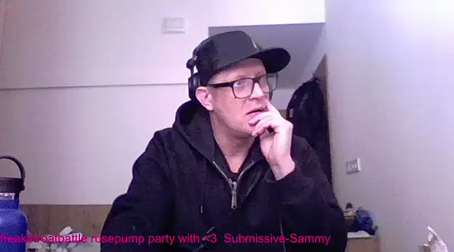 Bigthroaterboy online show from March 16, 2025, 10:11 am