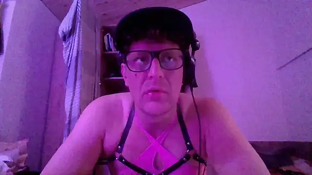 Bigthroaterboy online show from October 22, 2025, 5:01 pm