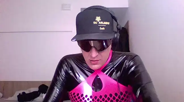 Bigthroaterboy online show from March 11, 2025, 11:33 am