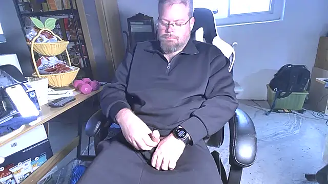 Snapshot of MagnusCockus chatting on January 14, 2026, 7:17 pm MagnusCockus online show from January 14, 2026, 7:17 pm