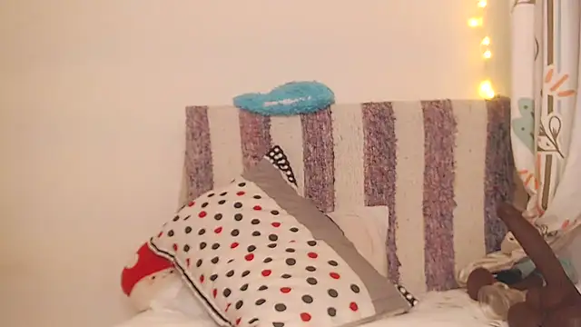 Ahlya online show from December 15, 2025, 1:22 am