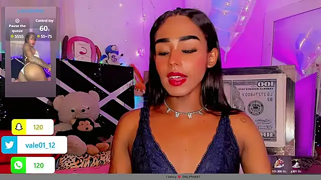 hot goddess3X online show from March 4, 2025, 2:32 pm