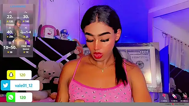 hot goddess3X online show from February 28, 2025, 7:56 pm