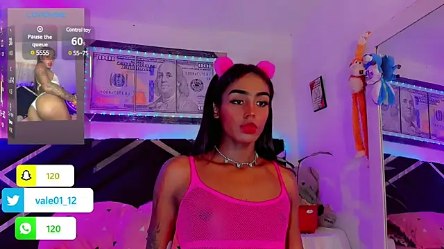 hot goddess3X online show from March 16, 2025, 3:25 am