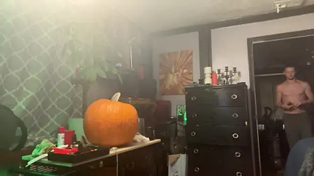 trash4cash online show from October 26, 2025, 9:59 pm