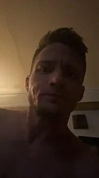 Snapshot of trash4cash chatting on March 12, 2025, 4:41 am trash4cash online show from March 12, 2025, 4:41 am
