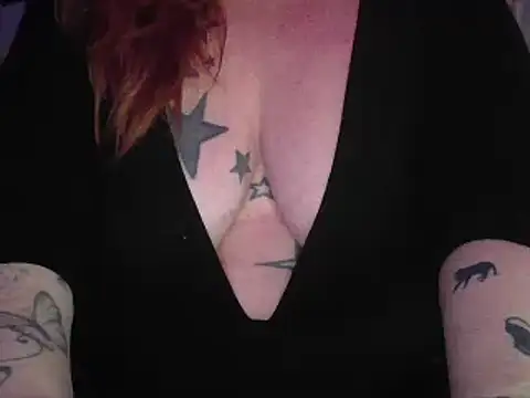 Snapshot of LynnLa chatting on February 24, 2025, 5:20 pm LynnLa online show from February 24, 2025, 5:20 pm