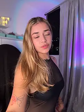 Snapshot of JoselinFlower_ chatting on May 24, 2026, 1:38 am JoselinFlower online show from May 24, 2026, 1:38 am