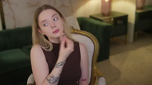 Cassy-Celestial  online show from September 10, 2025, 4:22 am