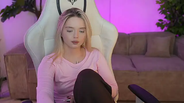 Cassy-Celestial  online show from March 17, 2025, 6:40 am