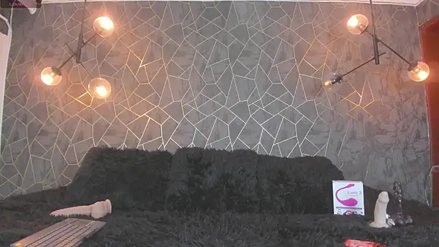 leigh-angels online show from January 9, 2026, 11:22 pm