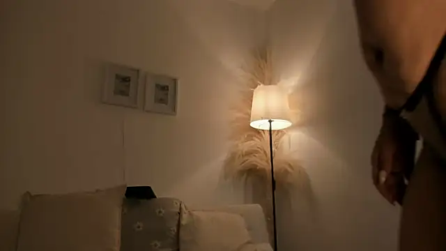 iara martinez online show from March 13, 2026, 1:49 pm