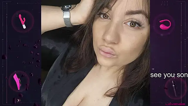 Snapshot of Tracy_Sergio209 chatting on December 18, 2024, 10:51 am Tracy Sergio209 online show from December 18, 2024, 10:51 am