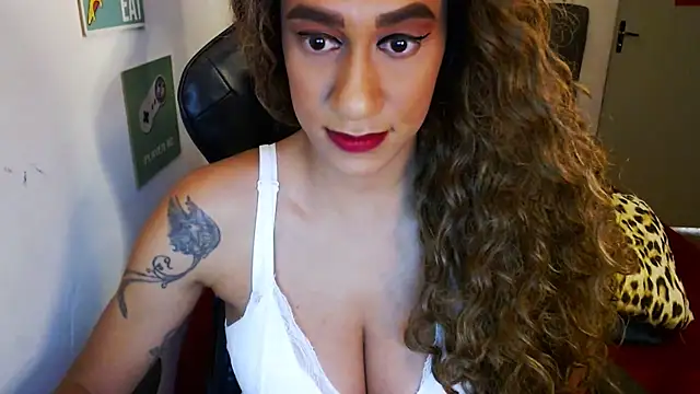 Snapshot of gauchinhaG chatting on March 13, 2025, 7:17 pm gauchinhaG online show from March 13, 2025, 7:17 pm