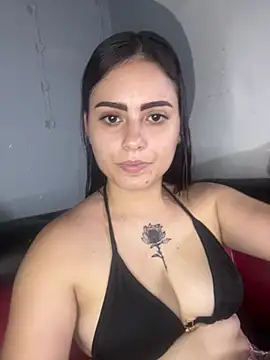 Snapshot of Azuna25 chatting on July 5, 2026, 7:10 pm Azuna25 online show from July 5, 2026, 7:10 pm