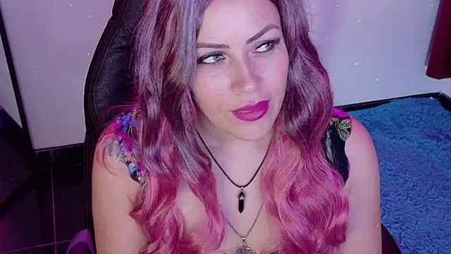 Natalia Montoya online show from September 23, 2025, 2:51 am