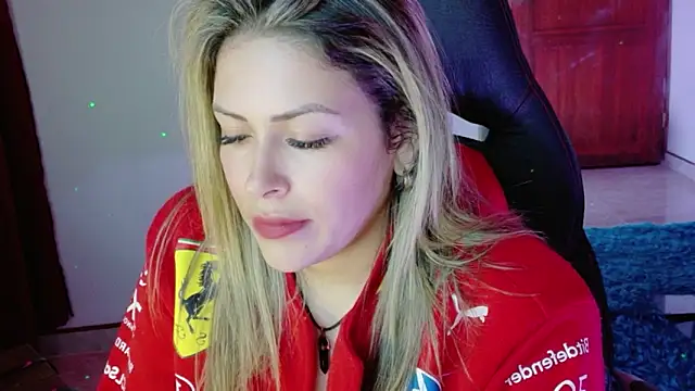 Natalia Montoya online show from November 20, 2025, 2:23 am