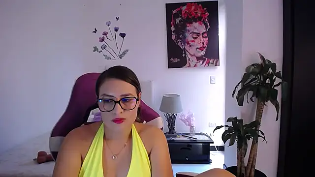 Snapshot of esmeraldaa230 chatting on February 28, 2026, 7:13 pm esmeraldaa230 online show from February 28, 2026, 7:13 pm