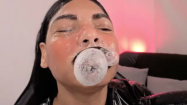 Anabel693 online show from December 22, 2025, 7:52 am