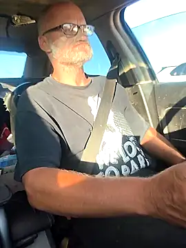 FloppyPickle4u online show from April 8, 2026, 2:29 pm