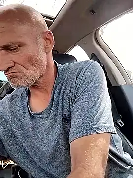 FloppyPickle4u online show from February 28, 2025, 7:35 pm