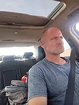 FloppyPickle4u online show from March 2, 2025, 5:09 pm