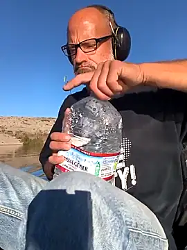 FloppyPickle4u online show from February 7, 2026, 4:04 pm