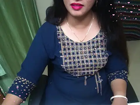 Arushisingh8888 online show from October 26, 2025, 11:32 am