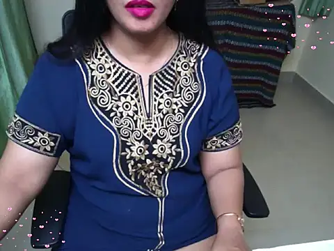 Arushisingh8888 online show from November 12, 2025, 1:37 pm