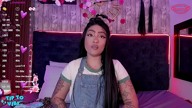 Neko Misaki online show from April 4, 2026, 11:50 am