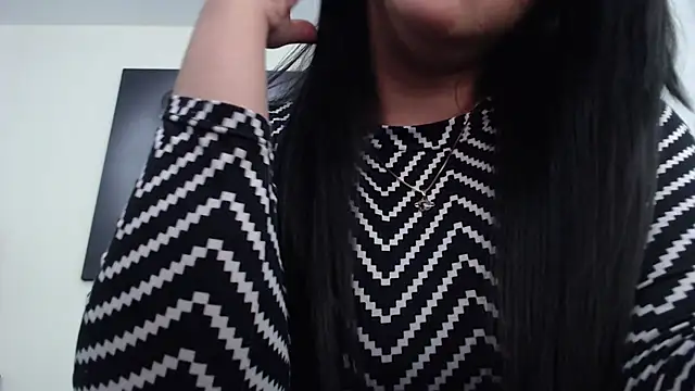 KatrinaRolan online show from November 17, 2025, 10:36 pm