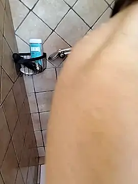 frenchsodomielover86 online show from April 8, 2026, 10:39 am