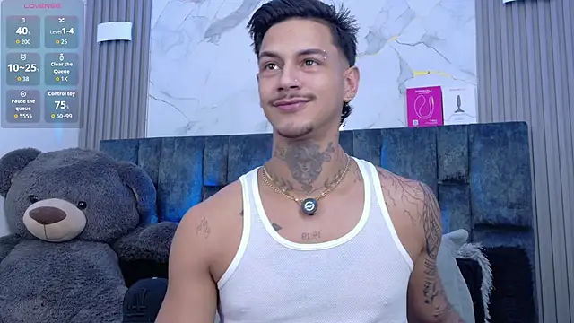 JAYCOB00 online show from June 28, 2026, 2:18 am
