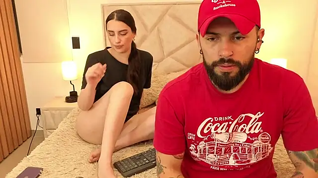 teseo and afroditha  online show from October 2, 2025, 2:37 am