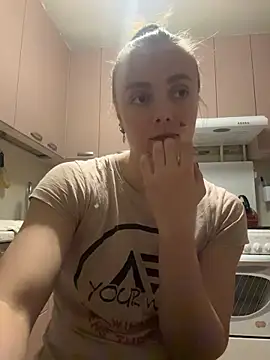 AlisaKissss online show from November 10, 2025, 6:13 pm