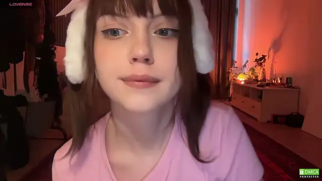 electric babe online show from April 3, 2026, 2:56 pm