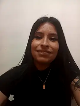 Snapshot of _elektrah chatting on November 18, 2025, 6:33 pm elektrah online show from November 18, 2025, 6:33 pm