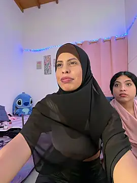 JannaNader12 online show from May 19, 2026, 11:34 pm