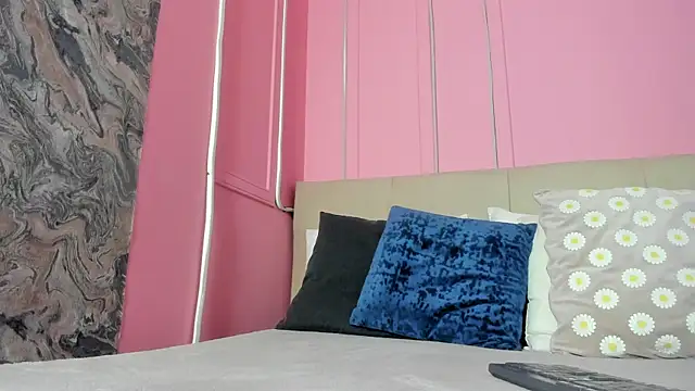 Snapshot of Emelyy_Carter chatting on October 20, 2025, 12:06 pm Emelyy Carter online show from October 20, 2025, 12:06 pm
