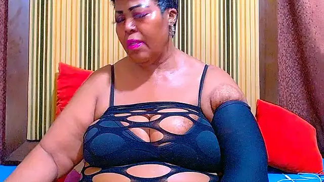ebonycandy10 online show from December 5, 2025, 7:01 pm