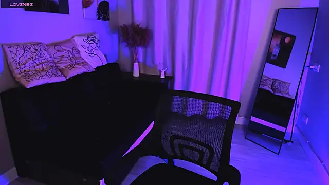 Lily xBabe online show from April 12, 2026, 11:46 am