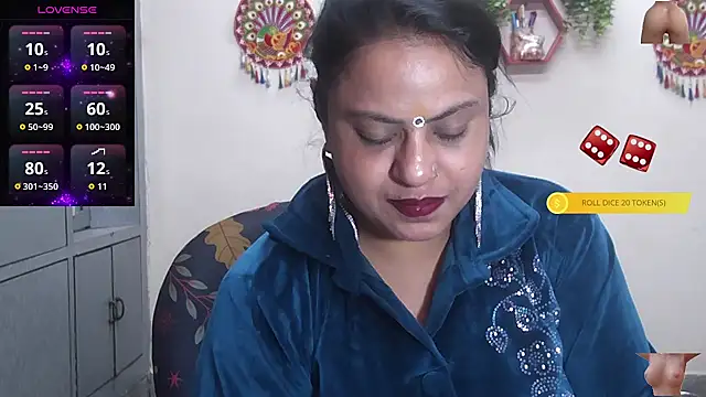 Sexy komolika online show from November 13, 2025, 3:27 pm