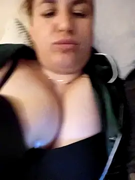 Snapshot of BlackVBarbie chatting on September 8, 2025, 10:20 pm BlackVBarbie online show from September 8, 2025, 10:20 pm