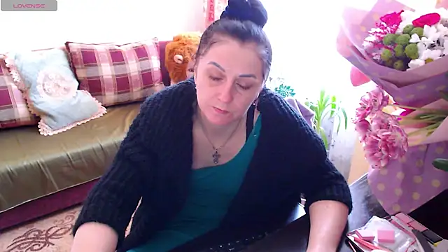 britney preciouss online show from March 12, 2025, 4:51 am