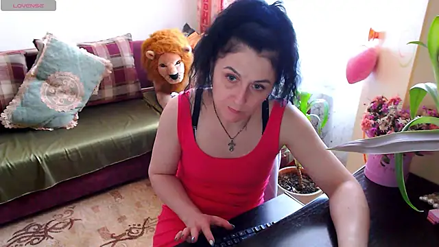 britney preciouss online show from February 16, 2025, 9:26 am