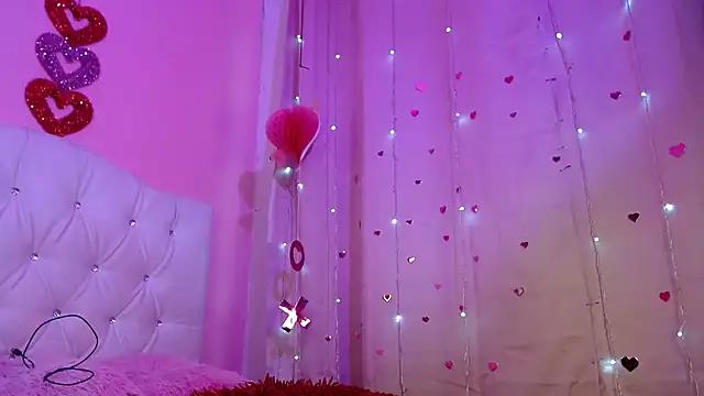 HECATE 23 online show from April 18, 2026, 1:35 pm