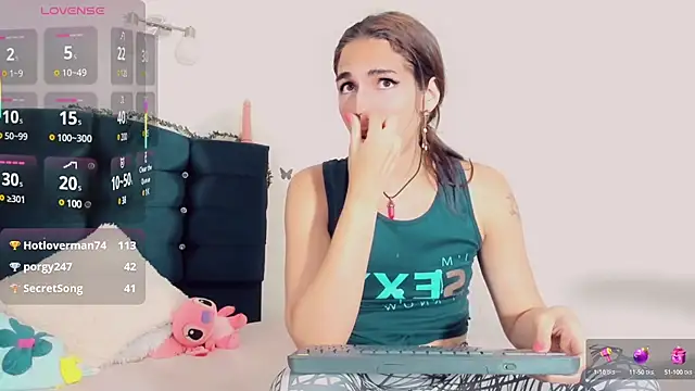 Rubi 30 online show from March 12, 2025, 7:36 pm