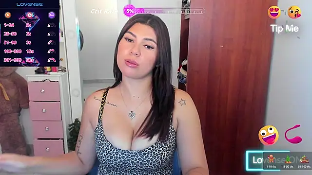 Snapshot of cynthia_watson chatting on June 6, 2026, 1:05 pm cynthia watson online show from June 6, 2026, 1:05 pm